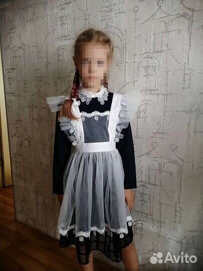 Белый школьный фартук