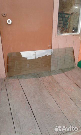 Стекло заднее,Волга, с подогревом