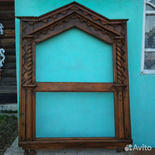 Резной старинный киот