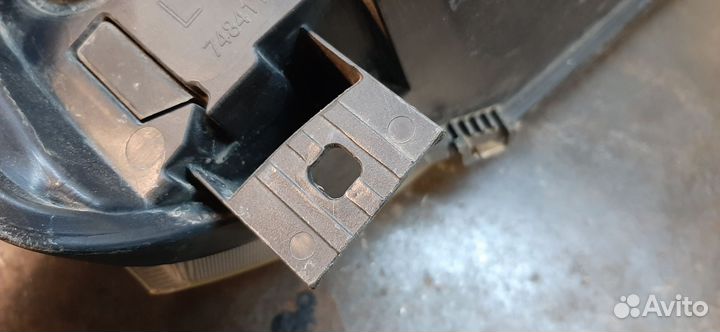 Фара левая на renault logan 1