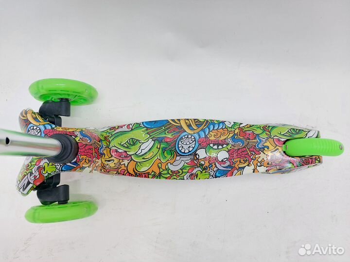 Самокат scooter mini до 40 кг графитти (новый)