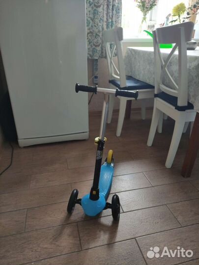 Самокат oxelo трехколесный