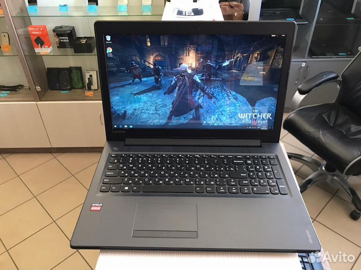 Игровой ноутбук Lenovo 4ядра 8Gb 1TB FullHD