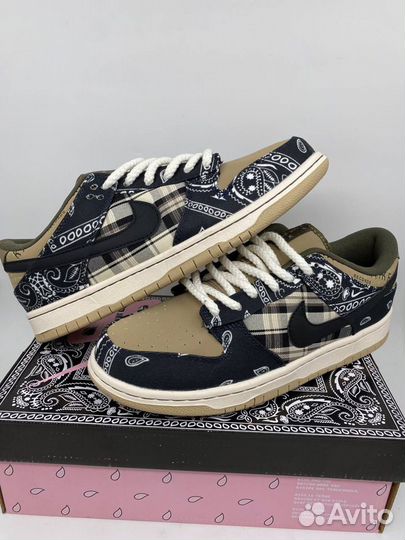 Кроссовки Nike Dunk Low Travis Scott