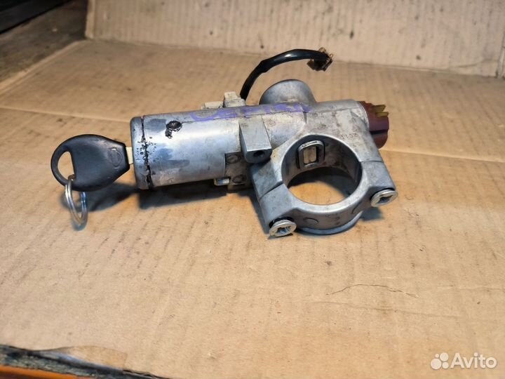 Замок зажигания Nissan Cefiro A33