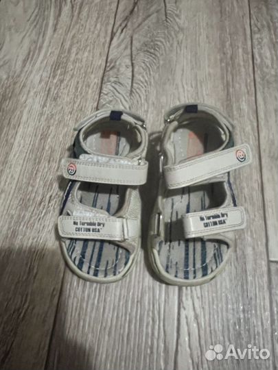 Сандали детские