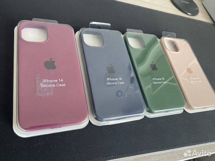 Чехол на iPhone 14 с яблоком