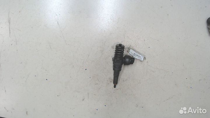 Форсунка топливная Volkswagen Transporter 5, 2008