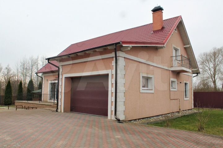 Дом 199,4 м² на участке 8 сот.