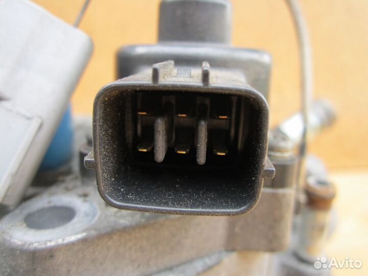 Корпус термостата Nissan