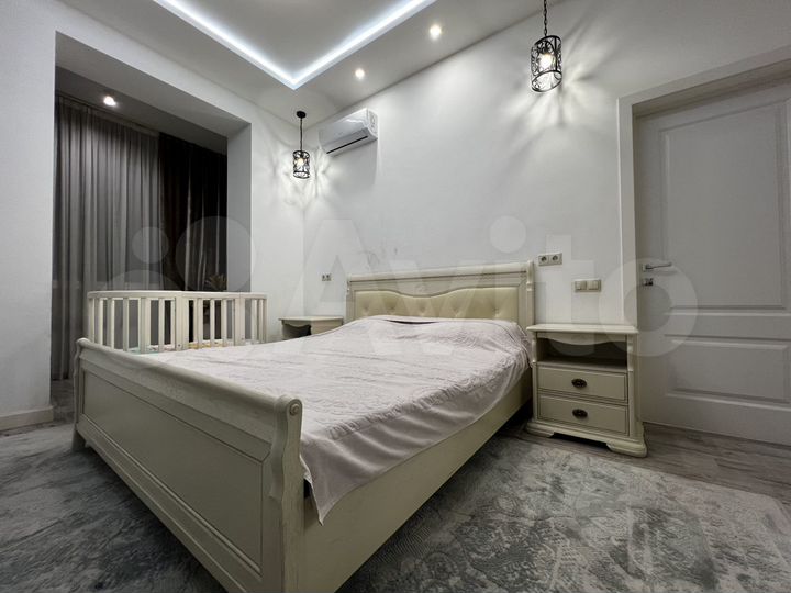 2-к. квартира, 92 м², 7/16 эт.