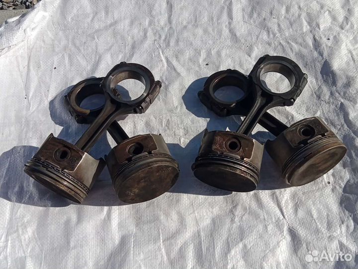 Поршни, шатуны с поршнями Рено Логан сандеро