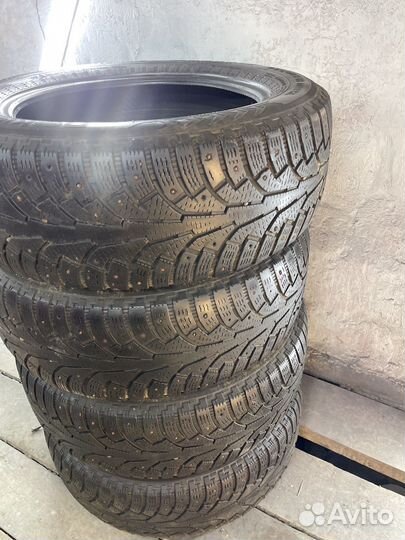 Nokian Tyres Hakkapeliitta 5 235/60 R18