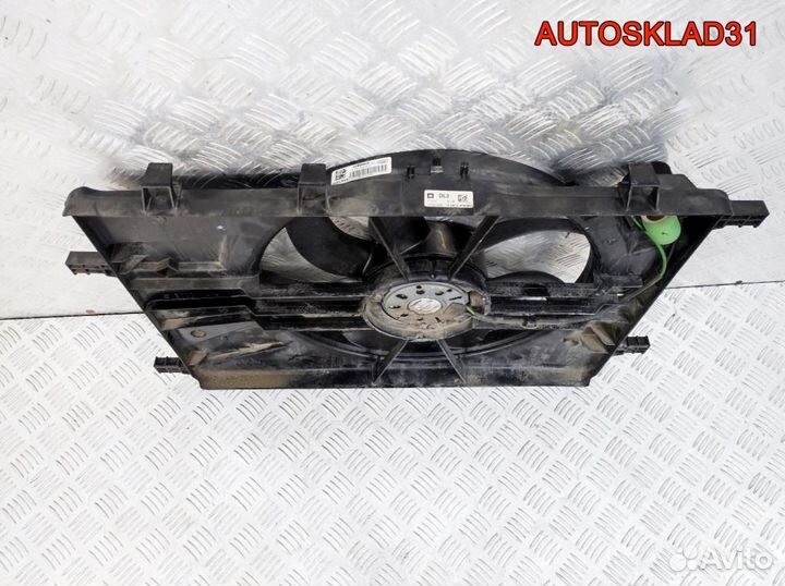 Вентилятор радиатора Opel Astra J A16XER 13250340