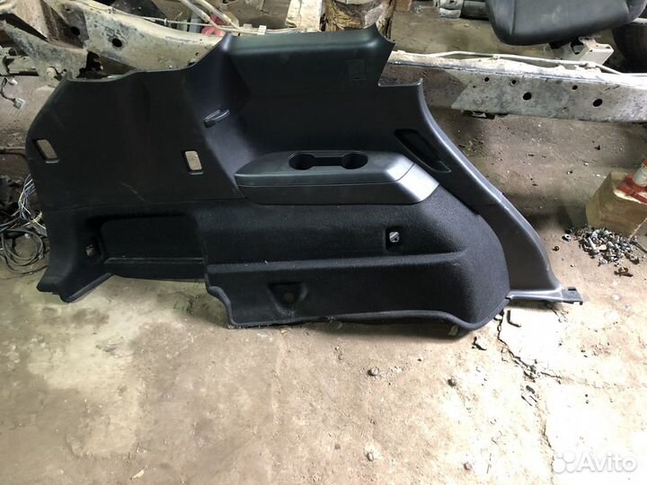 Обшивка багажника левая мазда Сх9 CX9