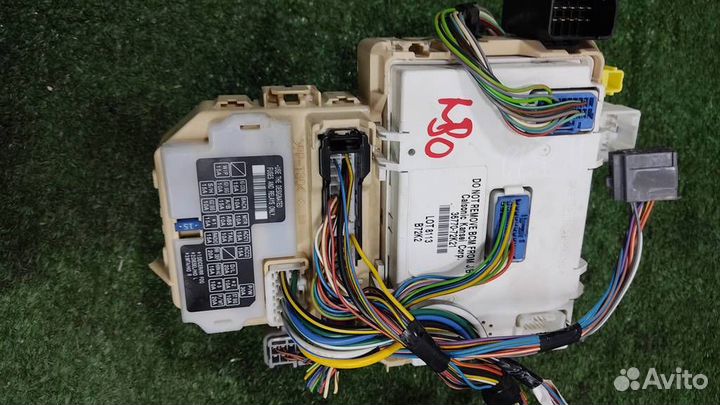 Блок предохранителей салонный Suzuki Swift 2008