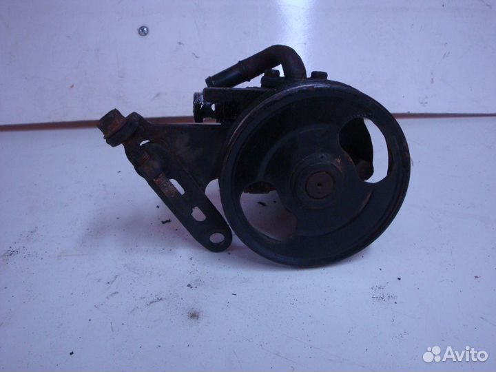 Насос гур Kia Rio 1 1.5л 2004 г.в