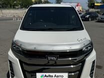 Toyota Noah 2.0 CVT, 2017, 86 651 км, с пробегом, цена 2 400 000 руб.