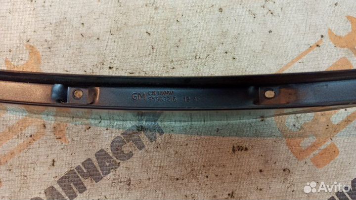 Накладка двери передняя правая Chevrolet Cruze
