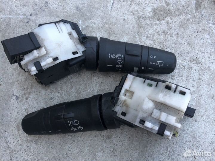 Подрулевой переключатрль Note E11