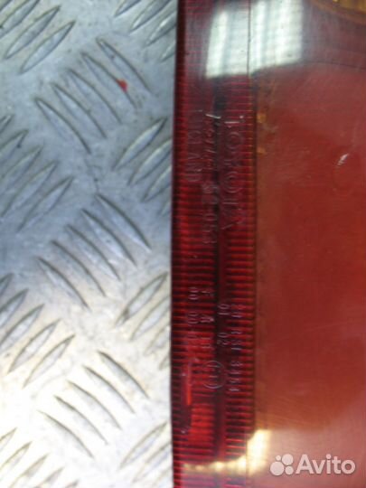 Фонарь задний правый Toyota Yaris 2004г рест