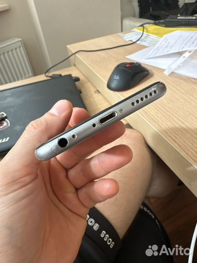 iPhone 6S, 64 ГБ