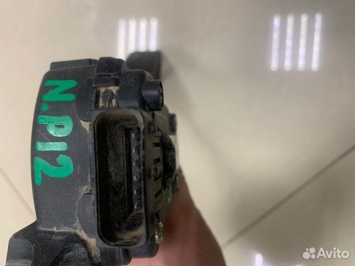 Педаль газа Nissan Almera N16 QG15DE 2005