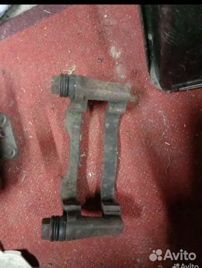 Скобы на суппорта передние ваз 2112 priora, 14 р