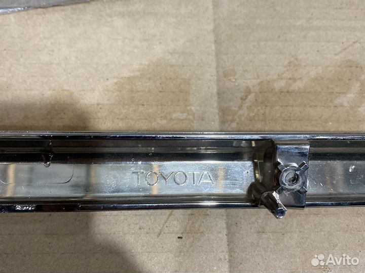 Toyota Prado 150 накладка передней юбки