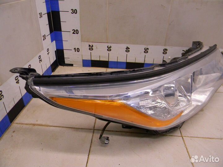 Фара правая Highlander III 2013