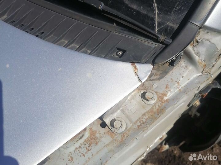 Капот mazda lantiz