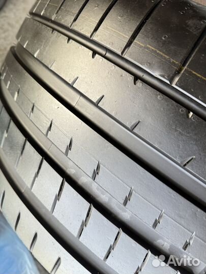 Yokohama Advan Sport V107 275/35 R22 104Y