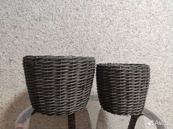 Кашпо из ротанга для цветов