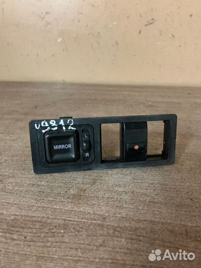 Кнопка регулировки зеркал Geely MK