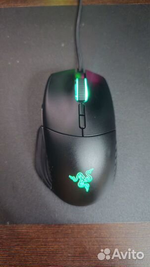 Мышь Razer Basilisk