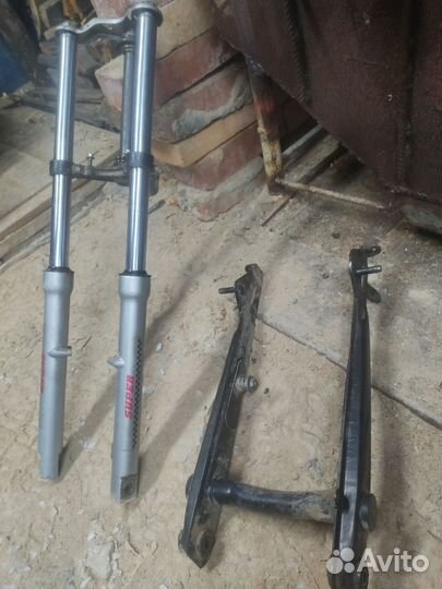 Мото запчасти