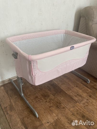 Кроватка люлька chicco next2me