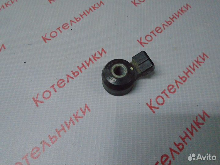 Nissan 22060-30P00 Датчик детонации