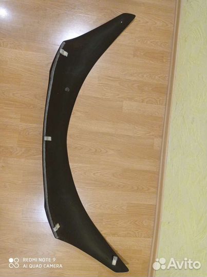 Накладка на капот