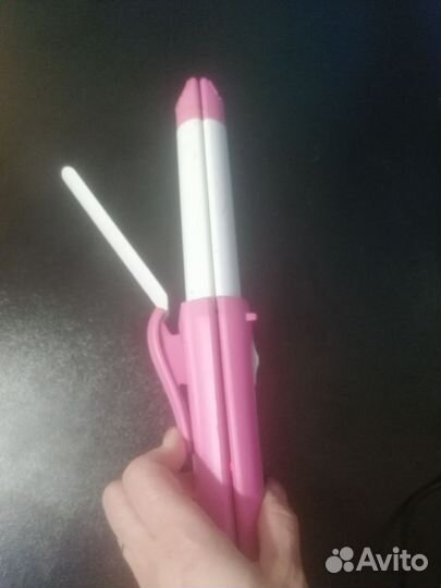 Выпрямитель-плойка для волос