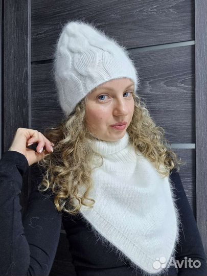 Шапка женская вязаная