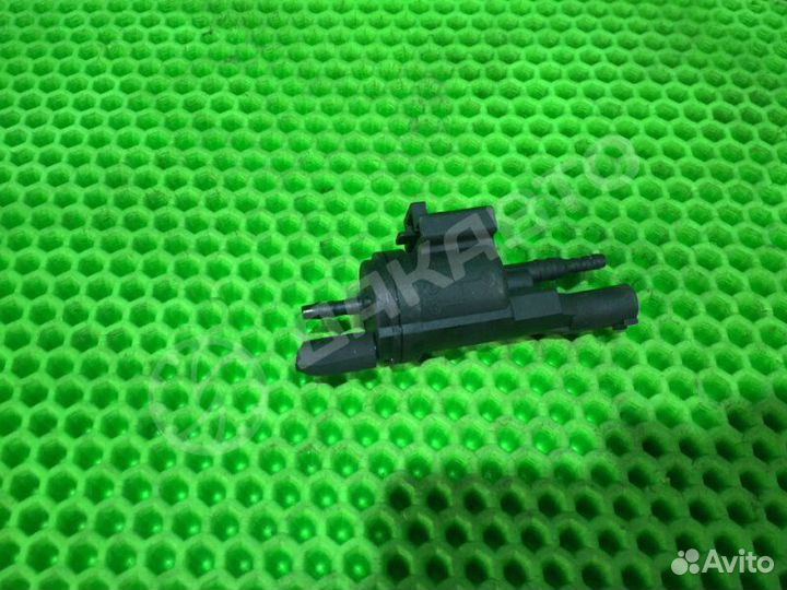 Клапан вакуумной системы Mercedes-Benz C W202