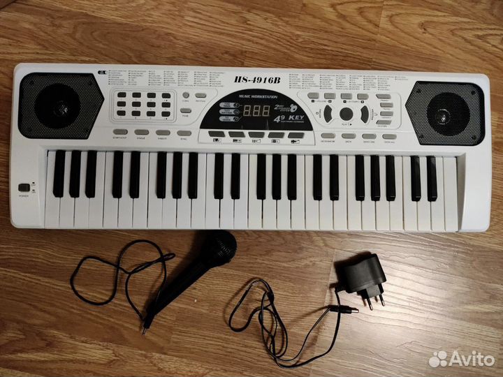 Детский синтезатор с микрофоном электропианино