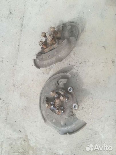 Цапфа задняя ступица Renault Fluence, Megane 3