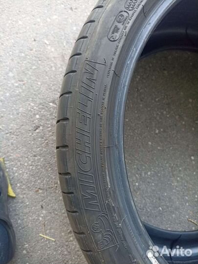 Michelin Pilot Super Sport 325/30 R21