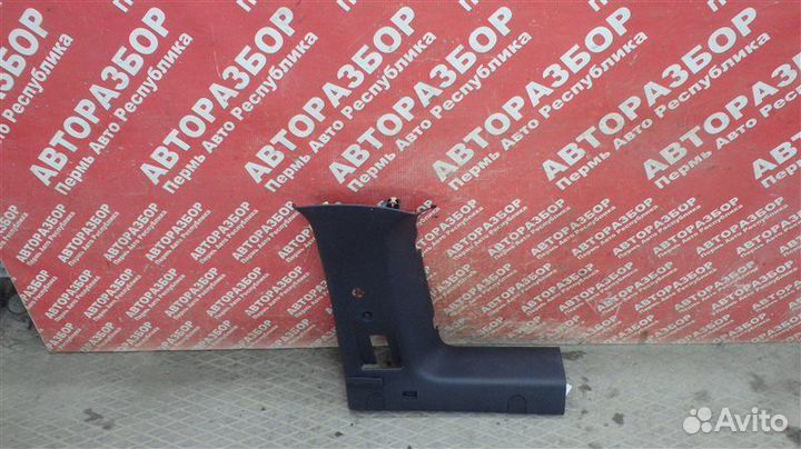 Обшивка багажника задняя правая LADA Largus Cross