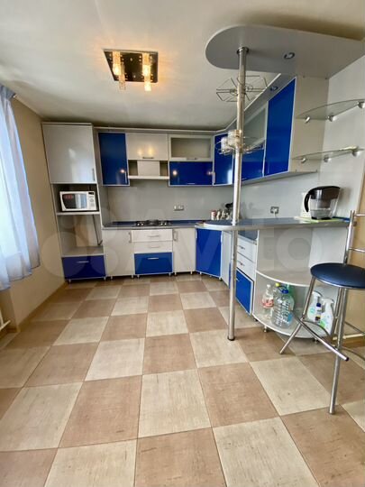 3-к. квартира, 65 м², 3/10 эт.