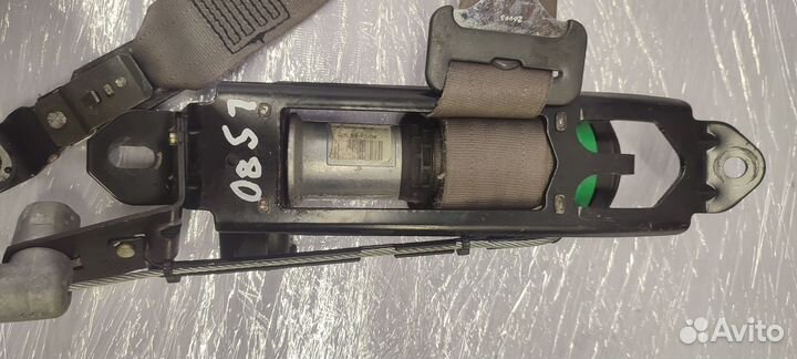 Передний ремень безопасности Volvo S80