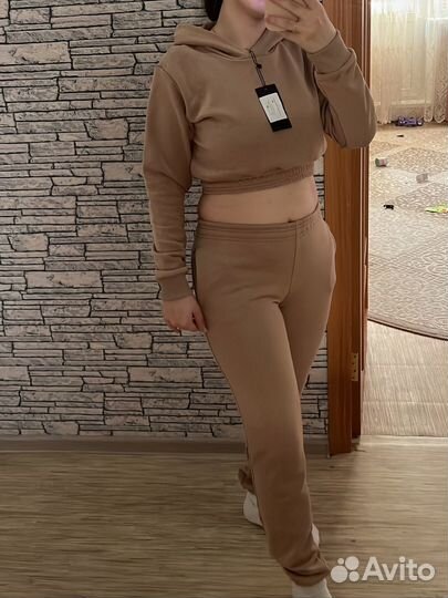 Спортивный костюм женский