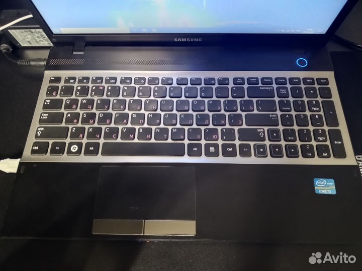 Ноутбук Samsung